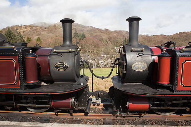 fairlie locomotora de vapor de la nación galesa & highland ferrocarril de ffestiniog - ffestiniog railway fotografías e imágenes de stock