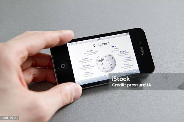 Apple Iphone で Wikipedia ページ - ウィキペディアのストックフォトや画像を多数ご用意 - ウィキペディア, スマートフォン, ビジネス