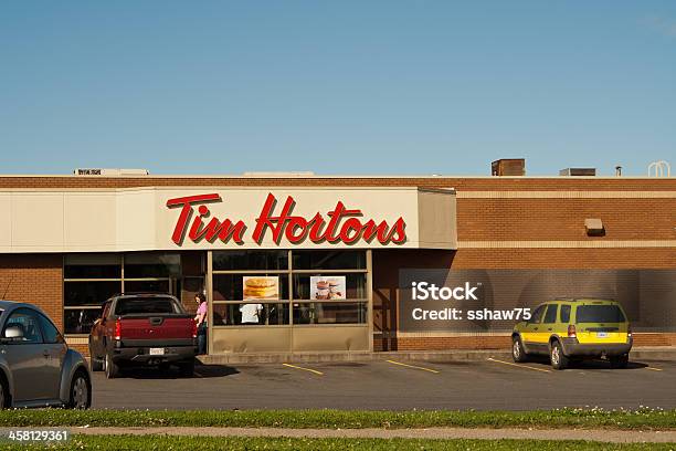 Foto de Tim Hortons Coffee Shop e mais fotos de stock de Tim Hortons - Tim Hortons, Azul, Branco