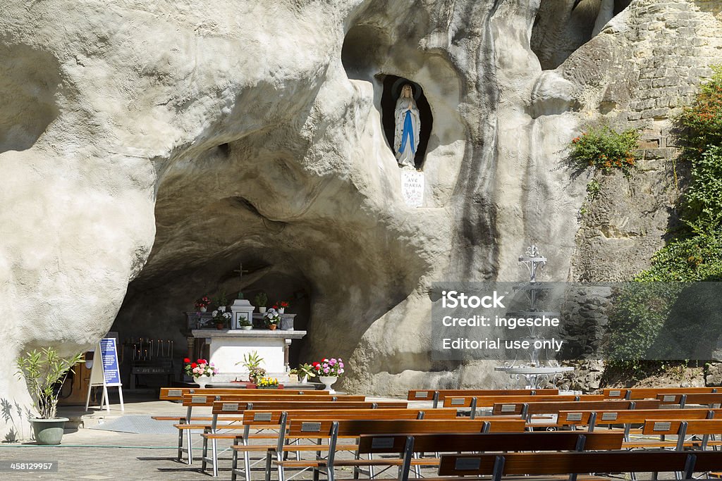 Réplica da caverna em Valkenburg Lourdes - Royalty-free Cálcário Foto de stock