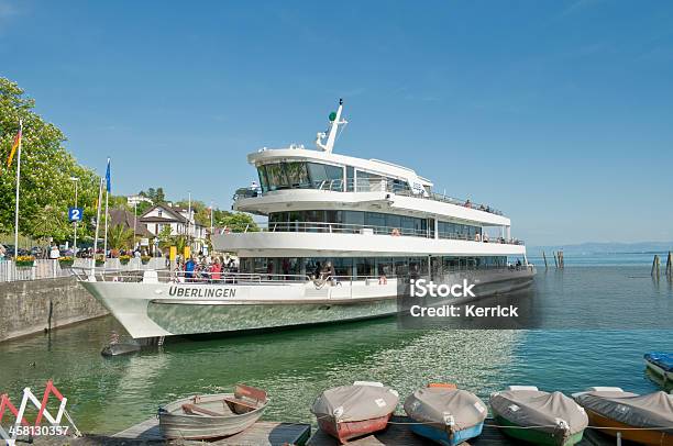 Passagier Schiff Im Hafen Von Meersburg Deutschland Stockfoto und mehr Bilder von Baden-Württemberg