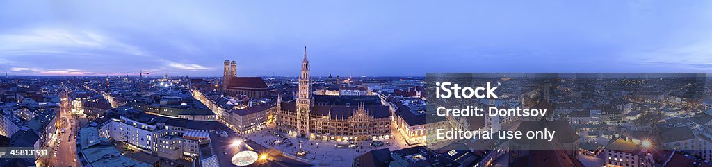 Panorama de Munich dans la soirée - Photo de Munich libre de droits