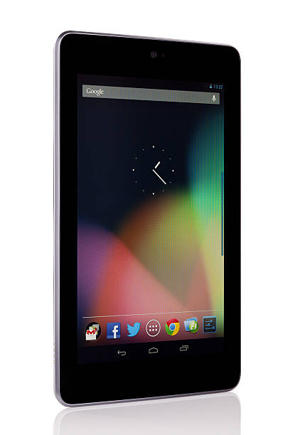 nexus 7 von google mit clipping path - computer network number 7 google android stock-fotos und bilder