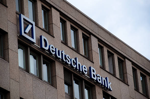 deutsche bank logo (neon sign) - deutsche bank 個照片及圖片檔