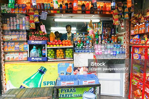 Foto de Indian Loja Box e mais fotos de stock de Loja de Conveniência - Loja de Conveniência, Colorido, Alimentação Saudável