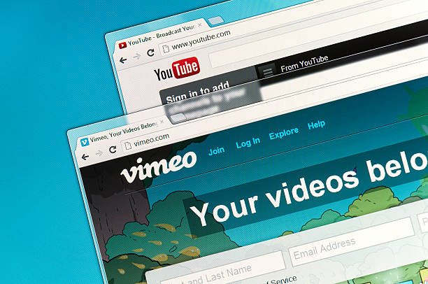 youtube oder vimeo - vimeo stock-fotos und bilder