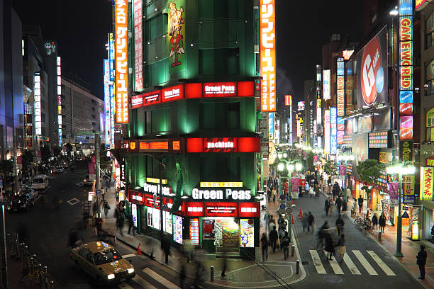kabukichō, tokio słynnej dzielnicy - commercial sign street light illuminated lighting equipment zdjęcia i obrazy z banku zdjęć
