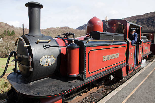 fairlie locomotora de vapor - ffestiniog railway fotografías e imágenes de stock