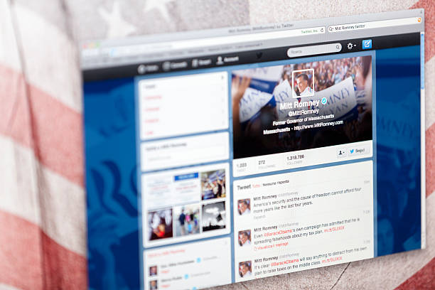 mitt romney página de twitter de ventilador - presidential election 2012 election photography fotografías e imágenes de stock