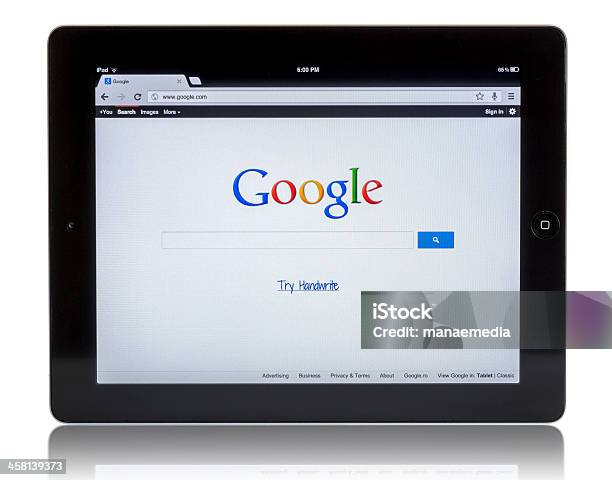 Google En Ipad 3 Foto de stock y más banco de imágenes de Google - Marca comercial - Google - Marca comercial, Motor de búsqueda, En búsqueda