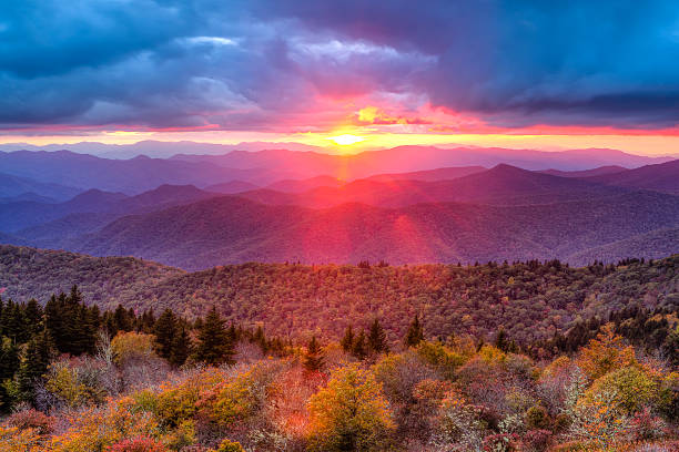 istock Sunset over the Blue Ridge Mountains 458150409
