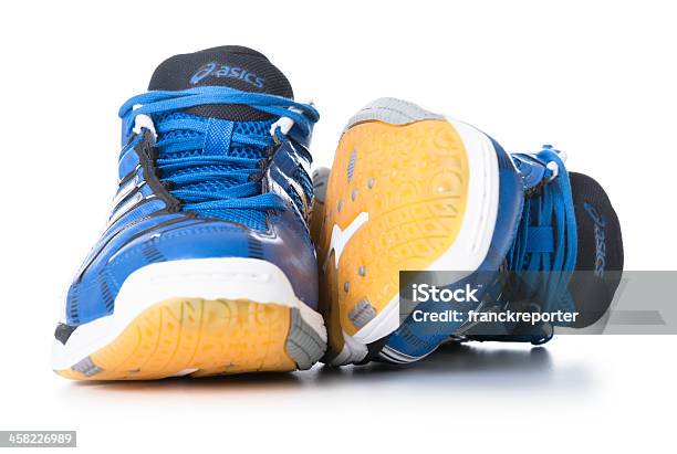 Asics Voleibol Zapatos De Sport Foto de stock y más banco de imágenes de Artículos deportivos - Artículos deportivos, Azul, Buena condición