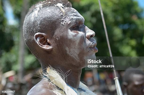Hombre Africano Foto de stock y más banco de imágenes de Adulto - Adulto, Afrodescendiente, Celebración - Ocasión especial