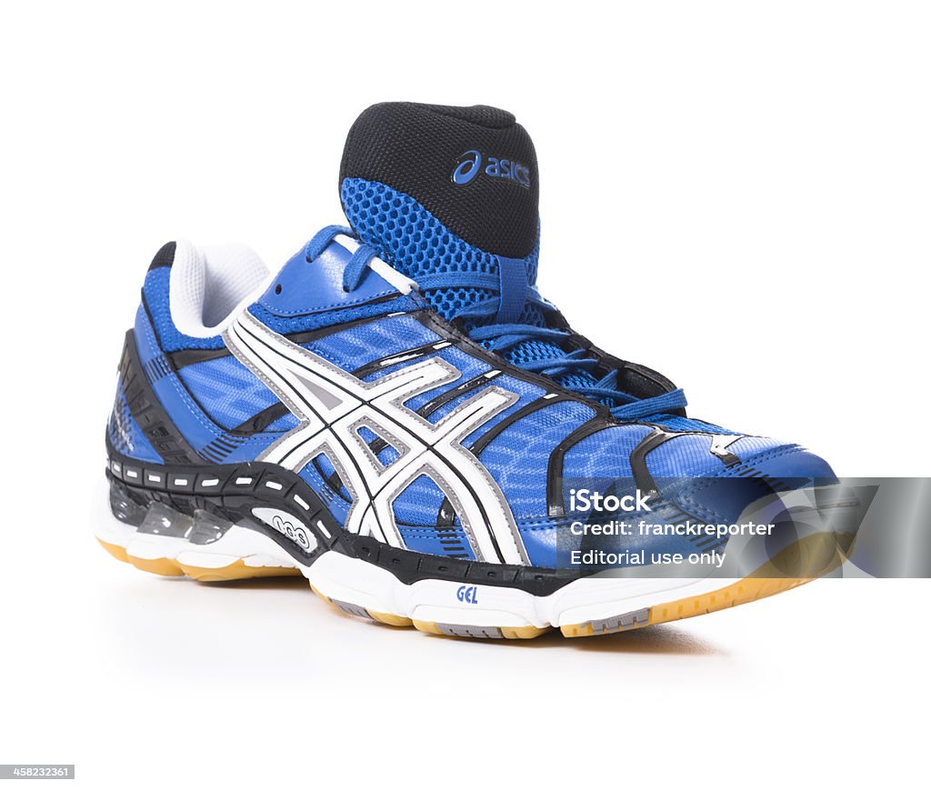 Asics voleibol Zapatos de sport - Foto de stock de Artículos deportivos libre de derechos