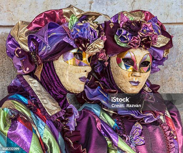 Disfarçada De Pessoas - Fotografias de stock e mais imagens de Beleza - Beleza, Carnaval - Evento de celebração, Carnaval de Veneza