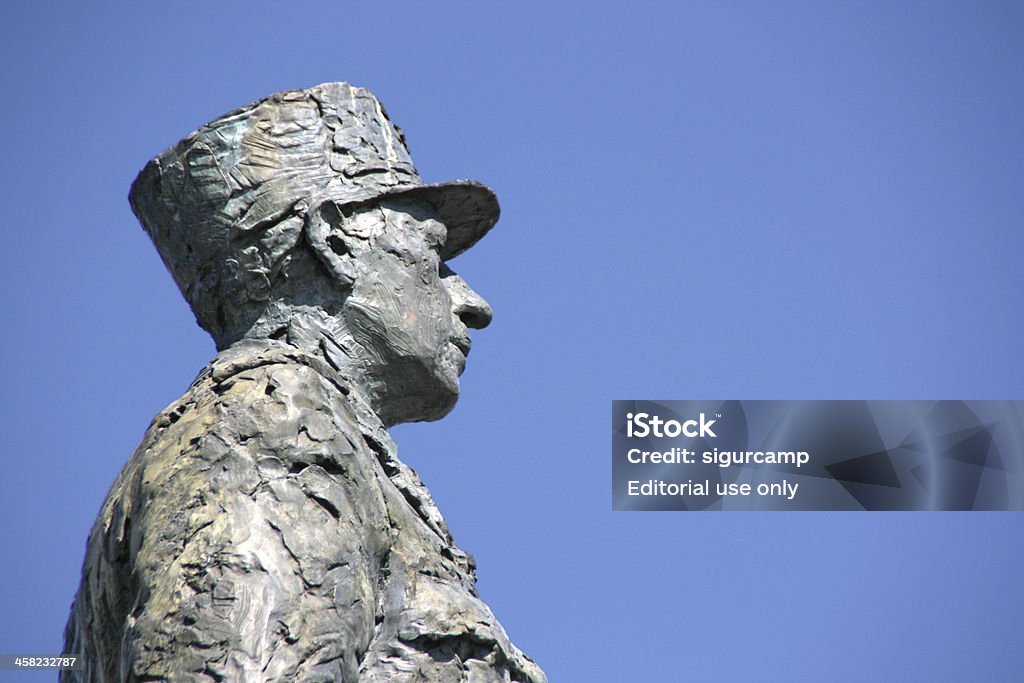 Monumento escultura do presidente francês Charles de Gaulle, PARIS - Foto de stock de Charles De Gaulle royalty-free