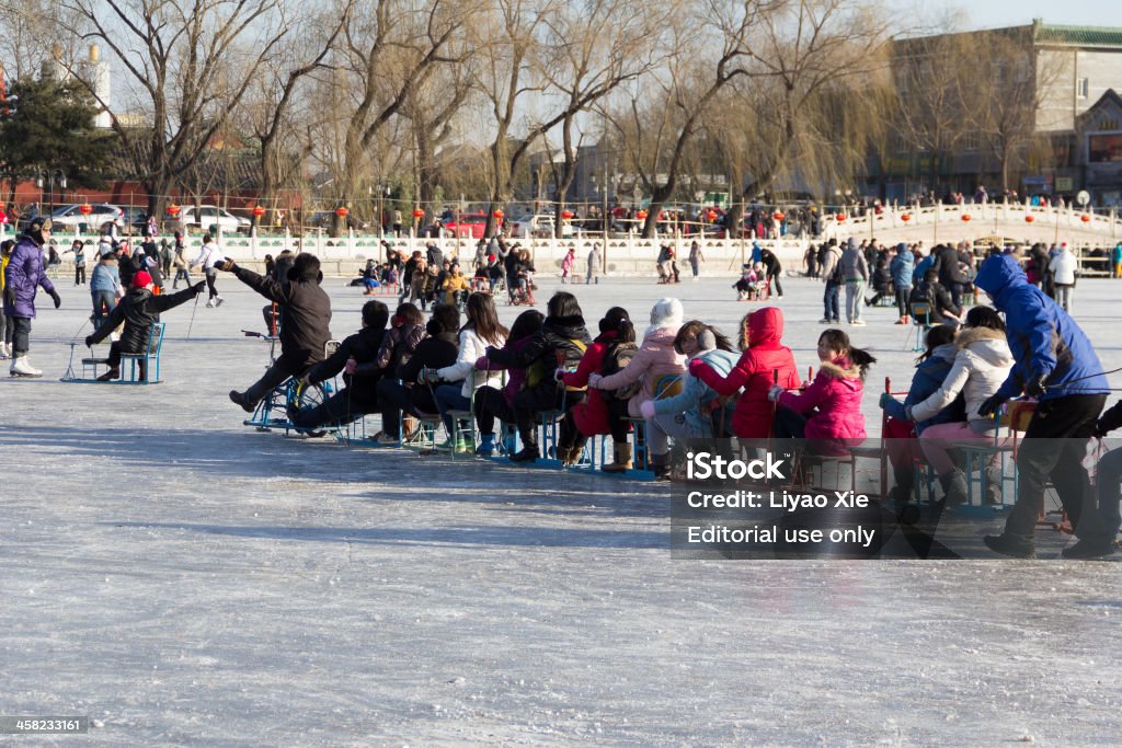 Personnes skate sur le lac - Photo de Activité de loisirs libre de droits