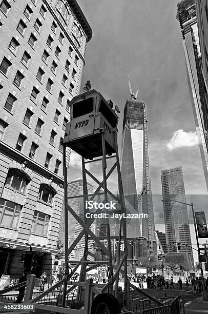 Nypd Skywatch Móvil Torre De Vigilancia Cerca De La Zona Cero La Ciudad De Nueva York Foto de stock y más banco de imágenes de Aire libre