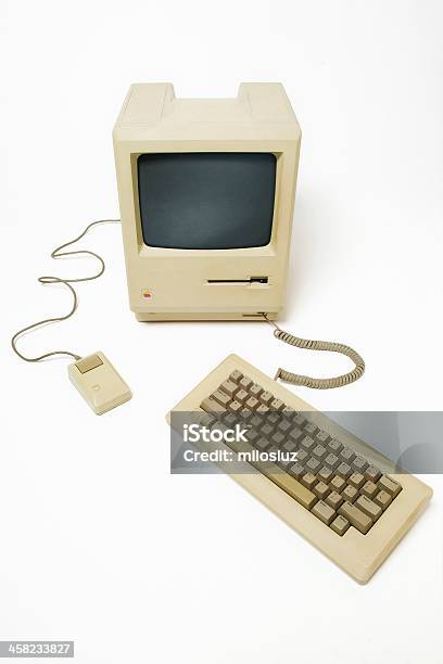 Foto de Macintosh e mais fotos de stock de Cabo - Cabo, Ciência, Computador