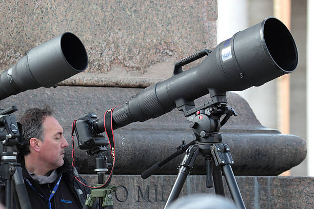 fotógrafos com longa espera telefotográfica papa francisco i - bergoglio imagens e fotografias de stock