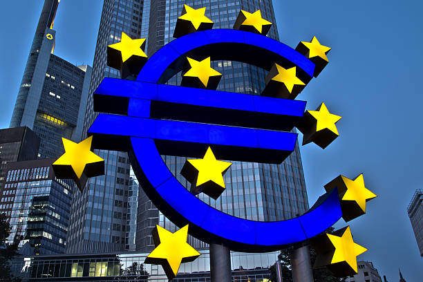 euro-symbol - frankfurt oder stock-fotos und bilder