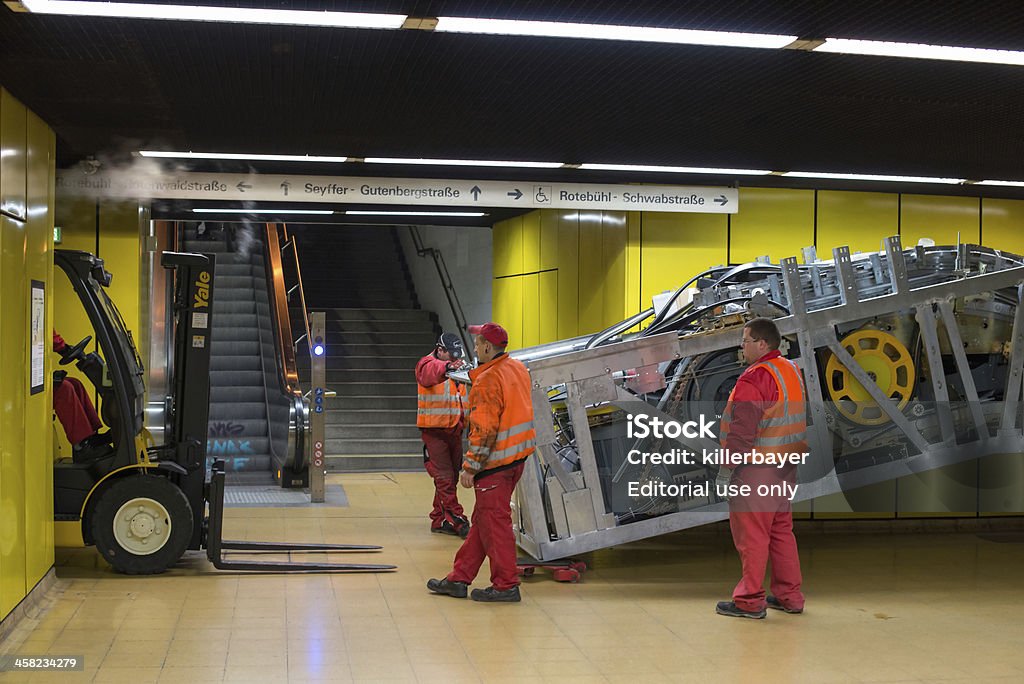 Escalera mecánica construcción de obras - Foto de stock de Acero libre de derechos