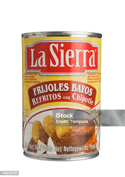 La Sierra De Frijoles Bayos Se Mexicana Beans En Salsa Picante Foto de stock y más banco de imágenes de Chipotle