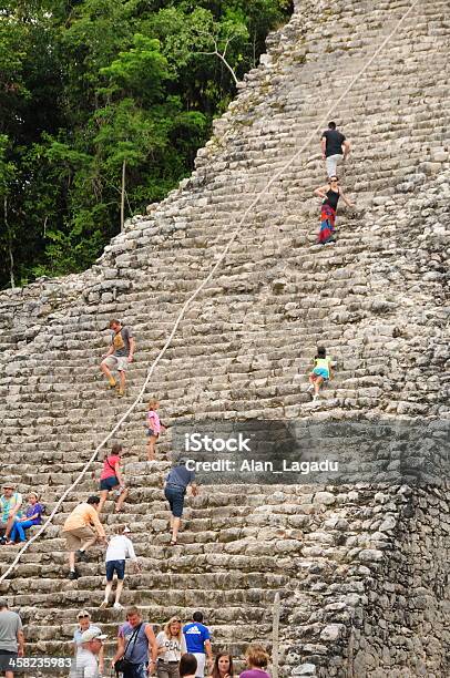 Coba México - Fotografias de stock e mais imagens de Nohoch Mul - Nohoch Mul, Coba, Vertical