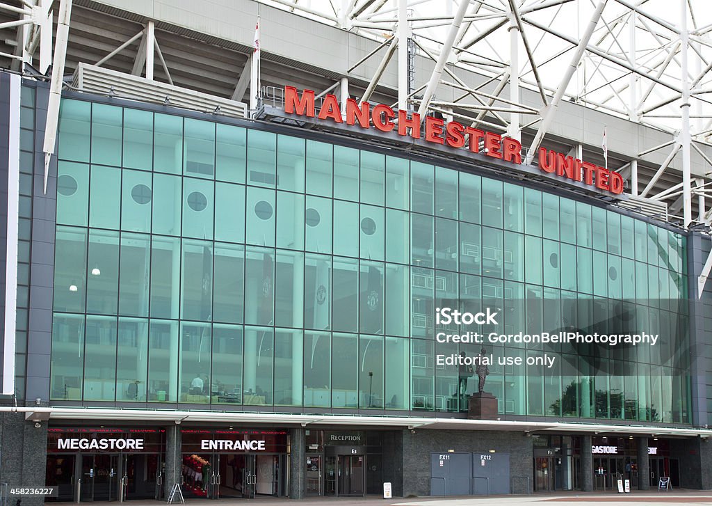 El estadio de fútbol Old Trafford la sede del Manchester United - Foto de stock de Primera división inglesa libre de derechos