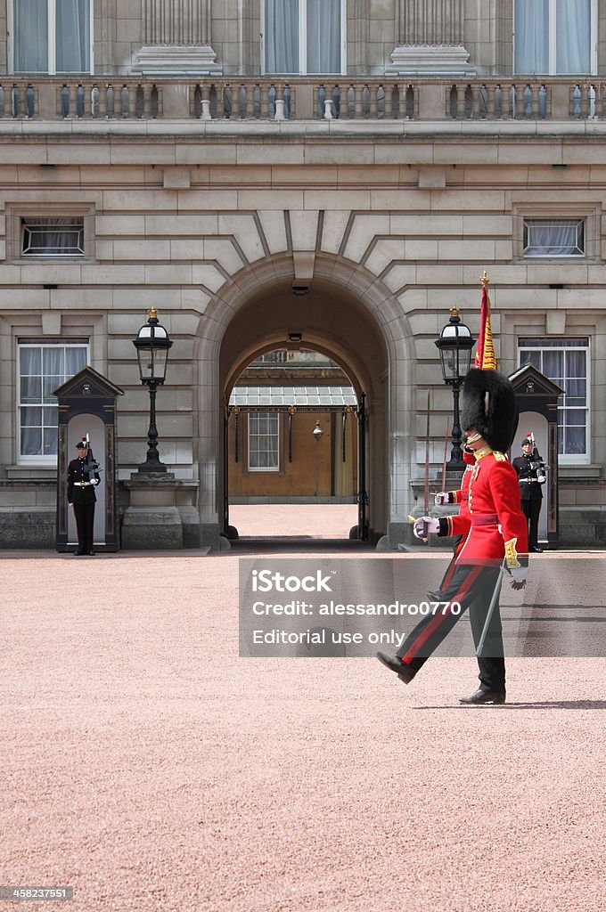 Protección cambio en el Palacio de Buckingham - Foto de stock de Adulto libre de derechos