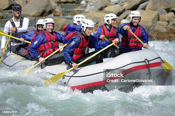 Photo libre de droit de Rafting banque d'images et plus d'images libres de droit de Activité - Activité, Activité de loisirs, Adulte