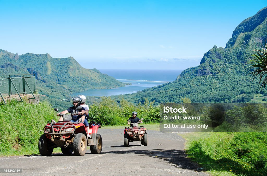 Belvedere Scenic ver e quadríceps. Moorea - Royalty-free Quad Bike Foto de stock