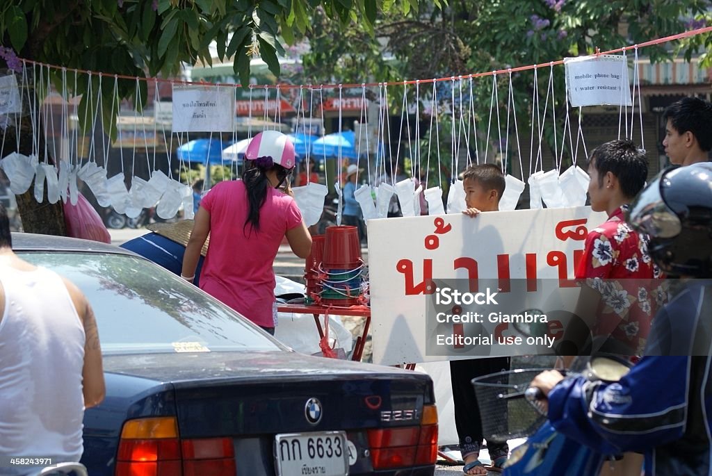 Songkran giorni - Foto stock royalty-free di Acqua