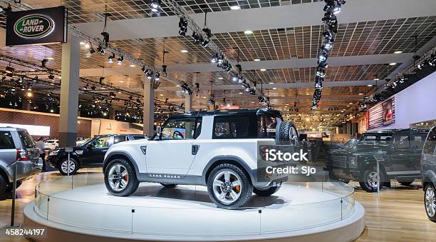 Land Rover Защитник Концепция — стоковые фотографии и другие картинки Land Rover - Land Rover, Оборонять, Авто-шоу