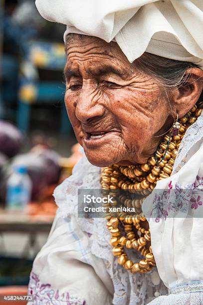 Ecuador Otavalo Indische Frau Stockfoto und mehr Bilder von Aktiver Senior - Aktiver Senior, Alter Erwachsener, Arbeiten
