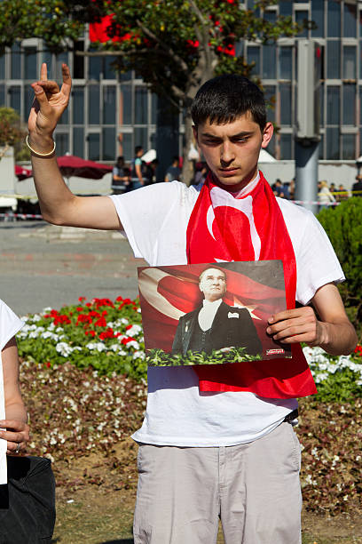 protestos na turquia - recep tayyip erdogan activist event gezi imagens e fotografias de stock