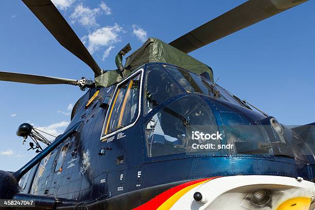 Photo libre de droit de Sikorsky Sea King En Hélicoptère banque d'images et plus d'images libres de droit de Allemagne - Allemagne, Ciel, Cockpit