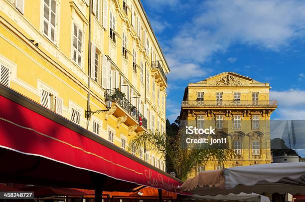 Foto de Antigo Mercado Em Nice França e mais fotos de stock de Alpes-Marítimos - Alpes-Marítimos, Amarelo, Andar