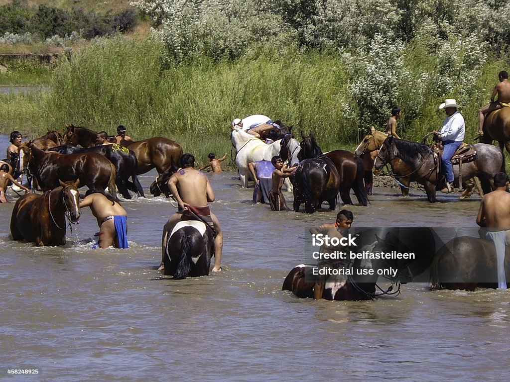 Warriors Refrésquese después de la batalla - Foto de stock de Caballería libre de derechos