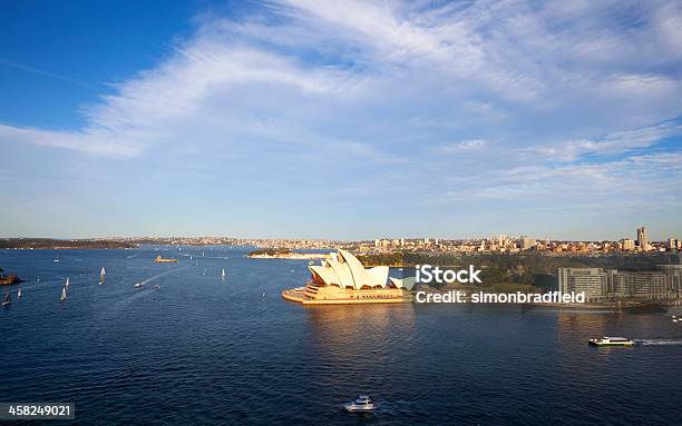 Foto de Porto De Sydney e mais fotos de stock de Austrália - Austrália, Barco de passageiros, Capitais internacionais