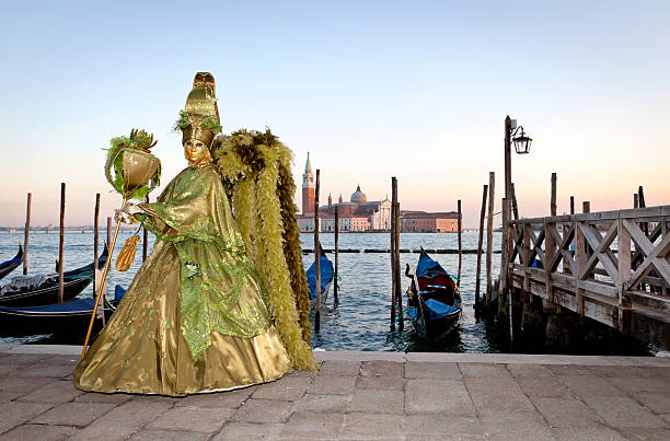 maschera di carnevale di venezia, italia - mask theater mask illusion masquerade mask foto e immagini stock