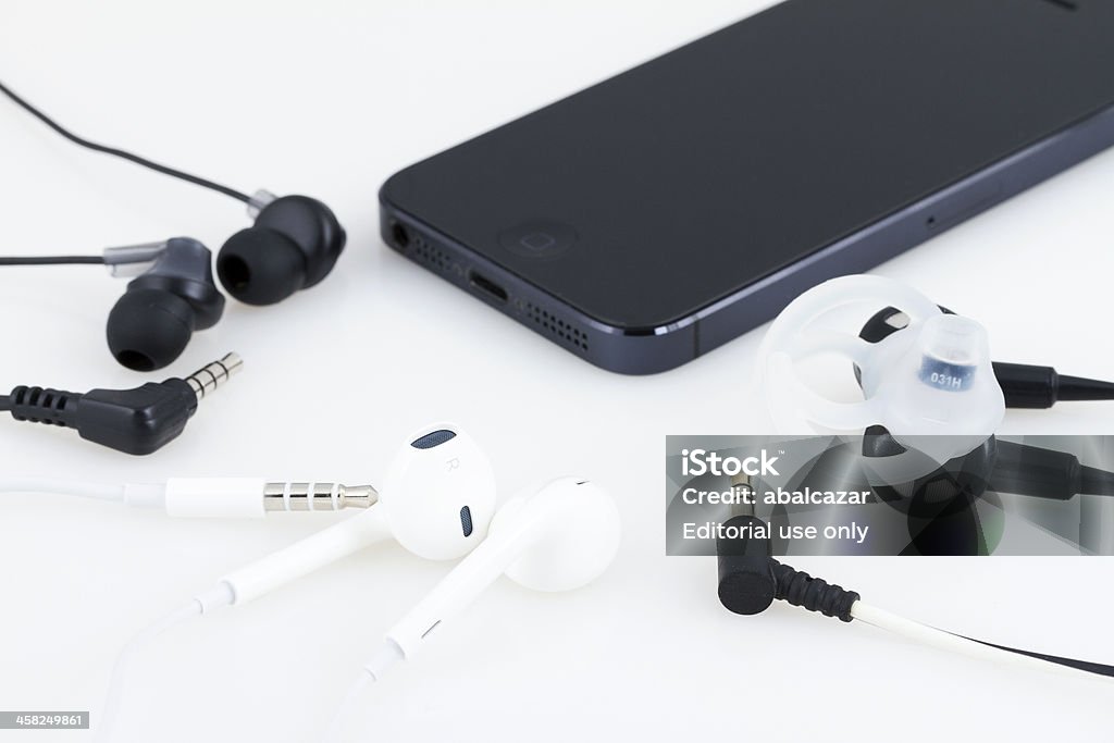Auricolari opzioni per iPhone - Foto stock royalty-free di Apple Computers