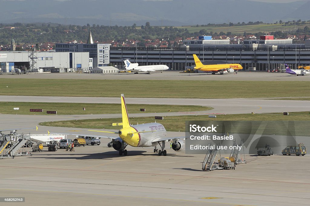 Flughafen Stuttgart - Lizenzfrei Asphalt Stock-Foto