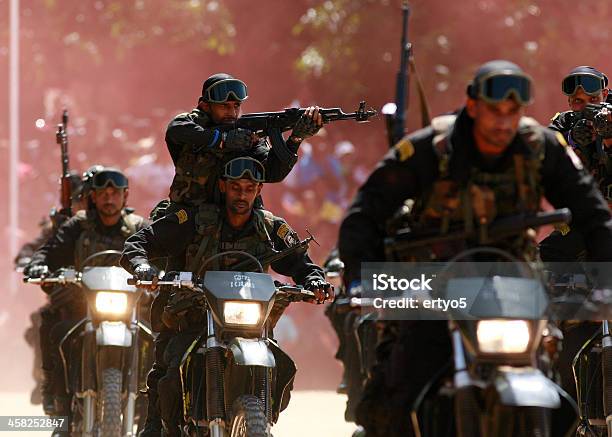 Foto de Sri Lanka Forças Armadas Especiais e mais fotos de stock de Animal Treinado - Animal Treinado, Motocicleta, Guerra Civil