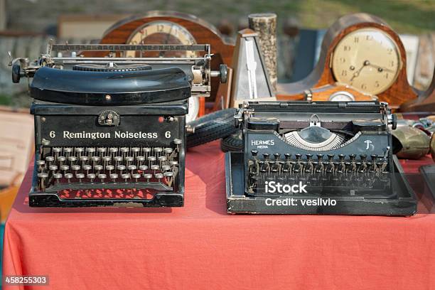 古いタイプライター - エディトリアルのストックフォトや画像を多数ご用意 - エディトリアル, タイプライター, タイプライターのキーボード