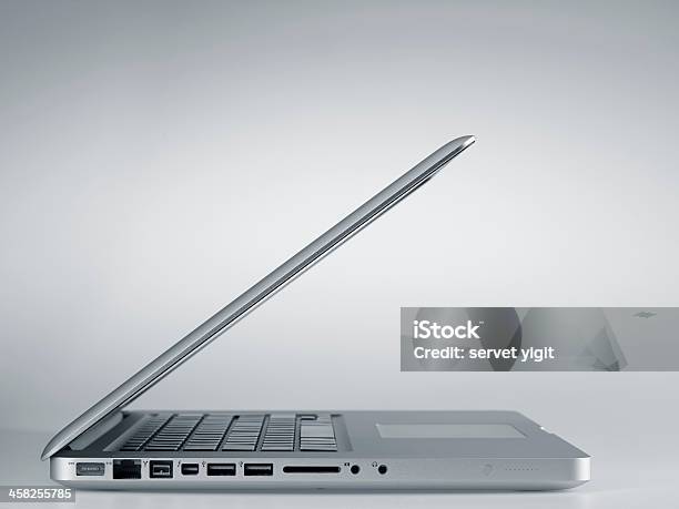 Apple コンピュータサイドの眺め - MacBookのストックフォトや画像を多数ご用意 - MacBook, インターネット, オフィス