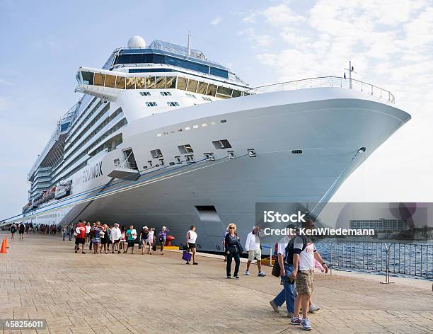 Znani Equinox - zdjęcia stockowe i więcej obrazów Bez ludzi - Bez ludzi, Cozumel, Fotografika