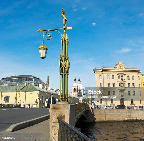 San Pietroburgo Strada Lampada - Fotografie stock e altre immagini di Ambientazione esterna - Ambientazione esterna, Architettura, Cittadina