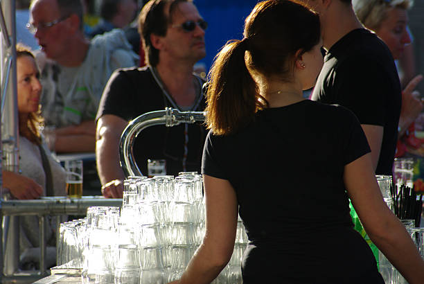 spillatore per la birra al mondo di musica sportvereniging concours evento - big day out foto e immagini stock