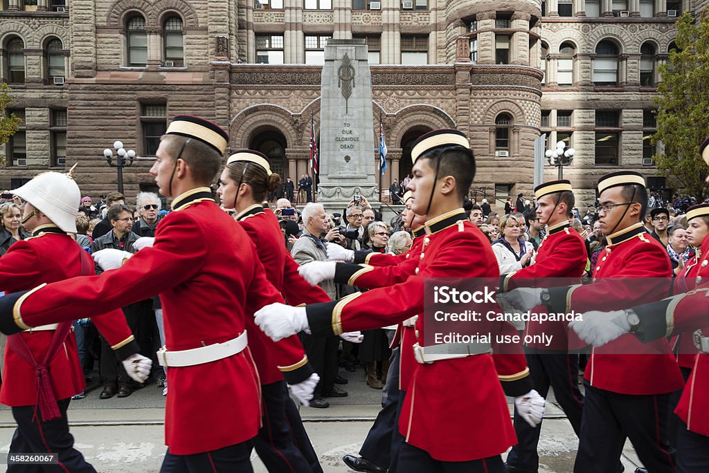 Cadets 퍼레이드 Remebrance 대한. - 로열티 프리 Remembrance Day 스톡 사진